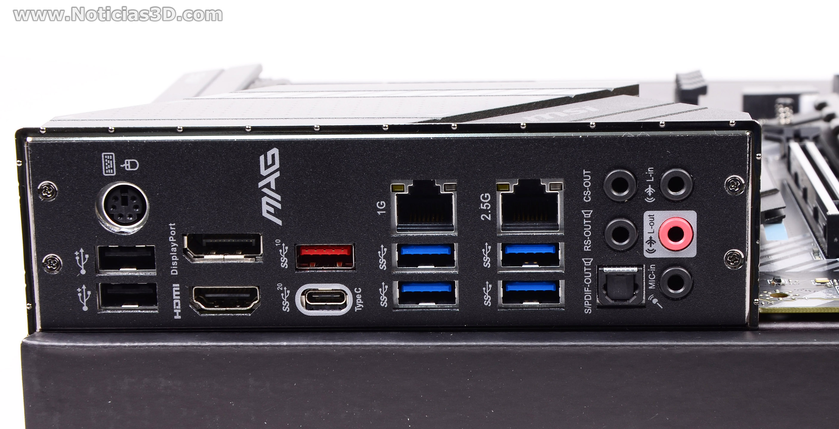 MSI MAG Z490 Tomahawk