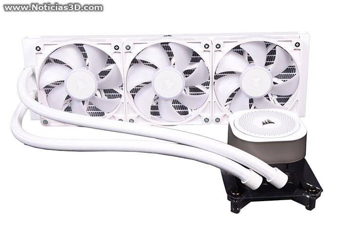 Corsair iCUE LINK TITAN 360 RX RGB Foto del kit de refrigeración líquida