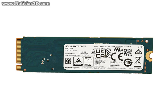 KIOXIA EXCERIA PLUS G4 2TB Foto del disco, detalle del conector